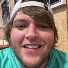 Hi, I'm a CNC machinist. I work in aerospace tooling operating both 3 and 5  axis mills. I've been I. A quest for the most comfortable and durable slip 