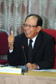 Tun hussein onn di mata tun mahathir. Working Visit Y A Bhg Tun Musa Hitam Ukm Ysd Sustainable Development Chair Zero Waste Technology