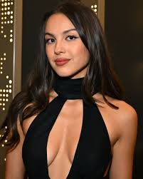 Balled of a GRAMMY girl:...