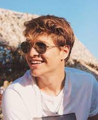🤩 üstelik ilk konuğumuz burak yörük! Burak Yoruk Celebrity Age Weight Height Net Worth Dating Facts
