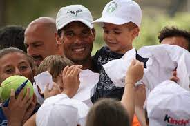 Revés a la línea del argentino. Photos Video Rafael Nadal Played Tennis With Kids At Foro Italico In Rome 14 May 2018 14 Maya 2018 Rafa Nadal King Of Tennis