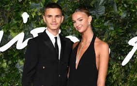 Entdecke bei tiktok kurze videos zum thema romeo beckham. In Picture 19 Year Old Romeo Beckham And His Girlfriend Mia Regan For The First Time On The Red Carpet The Limited Times