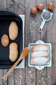 Savoiardi Italiens Les Biscuits A Tiramisu Recette Biscuits Aliments Italiens Recettes Biscuits Italiens
