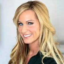 Melissa Epps's Instagram, Twitter & Facebook