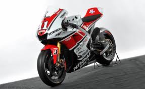 Ben Spies Actual Yamaha Motogp Bike On Display At The International Motorcycle Show Yamaha Motogp Racing Bikes Yamaha