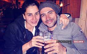 Kirti kulhari with saahil sehgal. This Actress Husband Has No Problem With His Wife Going Bold On Screen