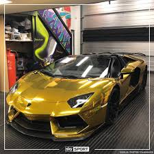 La impresionante colección de autos de manny khoshbin. Sky Sport De Aubameyang Hat Ein Neues Auto Markiere Facebook