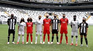 Beşiktaş jk vodafone kadın futbol takımı resmi twitter hesabı / official twitter account of beşiktaş jk vodafone women's football team. Besiktas Futbol Takimi Nin Yeni Sezon Formalari Tanitildi
