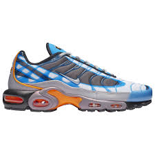 Pin On Sneakers