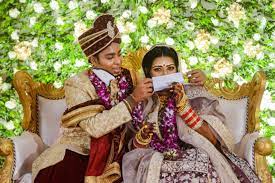 Archer deepika kumari on monday became the world number in individual women recurve event, and her parents could not be more proud of what their daughter has. Indian Archers Deepika Kumari And Atanu Das Tie The Knot In Pics