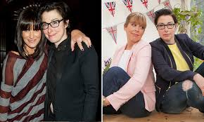 Richardson was born on 27 september 1970 in wellington, shropshire, england. Why Did Sue Perkins Give Anna Richardson The Great British Brush Off åäºº