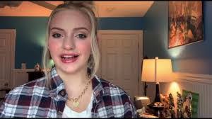 Mallory Beck's Instagram, Twitter & Facebook