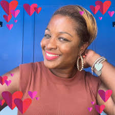 Tiffany Pace's Instagram, Twitter & Facebook