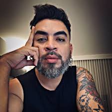 90s Vibes with this #ThrowbackThursday ✌️