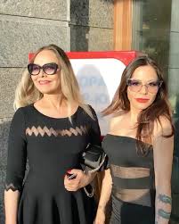 • орнелла мути/ornella muti и александр ревва в гостях у ивана. Ornella Muti E Naike Rivelli Sfrattate Di Casa Spettegolando