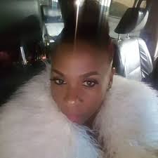 Dionne West (@deediewest)