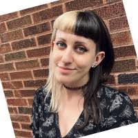 Zoe Shannon's Instagram, Twitter & Facebook