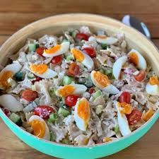 This quick and easy pasta salad recipe is sure to be a hit at your next party. Easy Christmas Green Salad Recipe Vj Cooks