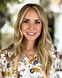 Please join us in welcoming our newest provider to Coeur d'Alene  Acupuncture and Holistic Healing!🌿 Dr. LuAnn Roy is a licensed  Naturopathic Medical Doctor dedicated to integrative and regenerative  medicine. She earned