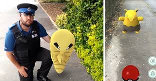 Buzzfeed On Twitter Pokemon Pokemon Go Police