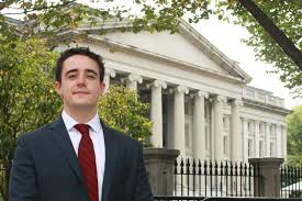 Hellmann Scholar Award undergrad recipient pursues goal of international  finance for global good