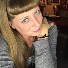 Paying homage to Tashara Parker, this week's “Comeback: with Erica Cobb”  guest who mobilized the #BunMinistry! Be sure to check out my sit down with  my media sister from WFAA this Sunday!! #