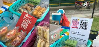 Alhamdulillah trimakasih untuk semua yg slalu suppport ika.order nasi lemak ↩+6281359797691follow me on ig @ikaaylesta @chiliapi.id#ikaaylesta #nasilemak. Makcik Nasi Lemak Goes Viral For Offering Cashless Payments Fly Fm
