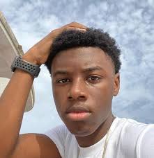 Actor Barton Fitzpatrick spoke exclusively with VIBE about reprising his  role as Reg in the hit Showtime series 'The Chi' and representing Chicago.