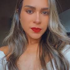 Lara Beatriz Vaz Cruz ⚕️👩🏼‍🔬.💊.🧪 (@laraabeatrizz._) • Threads, Say more