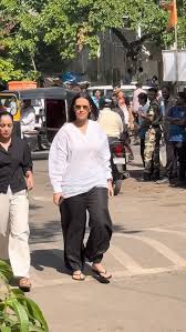 Neha Dhupia at the cremation center for Pahlaj Nihalani's funeral 🙏🏻, .,  ., ., #nehadhupia #pahlajnihalani #cremationcenter #funeral #rip