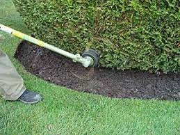 Keindahan suatu taman terlihat dari desain, penataan, dan jenis tumbuhan yang ditanam. Perkhidmatan Mesin Rumput Photos Facebook