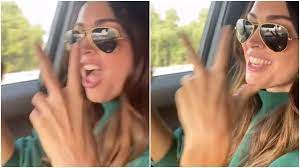 Megans screams with excitement brought to you by xxxbunker.com. Watch Megan Fox And Machine Gun Kelly React To Bloody Valentine On Radio