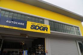 Bateri kereta turut menyimpan muatan elektrik untuk digunakan semasa enjin tidak beroperasi. Saudagar Rim Rawang Sdgr Opens It S First Goodyear Autocare Concept Outlet Prebiu Com