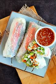 Never done with looking is a composition filled with texture and color. Vegan Rice Paper Rolls With Sriracha Soy Sauce Tofu And Peanut Sauce I Love Vegan