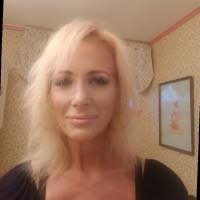 Karen Kulla's Instagram, Twitter & Facebook