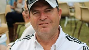 Doctors' bub won't wait for hospital