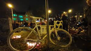 Weisses Fahrrad Am Zoo Du Bist Halle