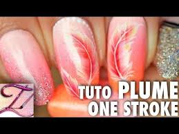 3 méthodes double french manucure colorée tuto nail art facile débutants vernis ou pochoir seulementa vous de choisir votre technique et de le personaliser. Tuto Nail Art One Stroke Bouquet De Fleurs Chic Youtube One Stroke Nails One Stroke Nail Art Designs