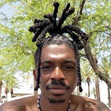 Jay Franks (@5habbafranks)