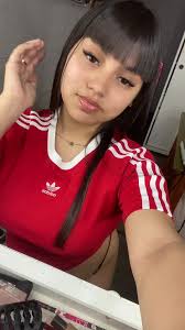 Agustina Suriano Close