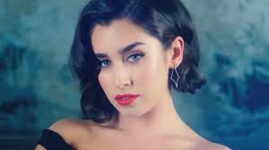 Clip "Deliver" : Fifth Harmony passe en mode rétro, chic et glamour