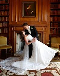 There has always been a lot of symbolism associated with the wedding cake. Why Choose Us