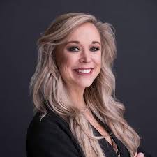 Kim Doze-Lohmann, Director of Marketing, Martin Pringle Attorneys at Law