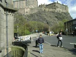 Debido a su posición estratégica como puerta de entrada a escocia desde inglaterra, esta fortaleza fue siempre el. Edimburgo Escocia Bild Von Edinburgh Schottland Tripadvisor