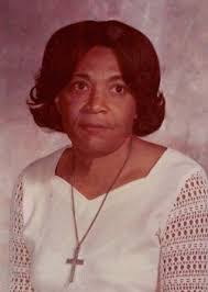 Delia Chase's Instagram, Twitter & Facebook