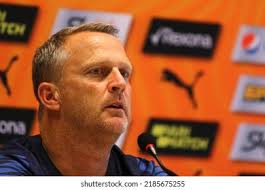 4+ Hundred Brom Royalty-Free Images, Stock Photos & Pictures