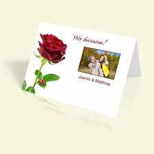 Eine website über hochzeitseinladungen, einladungskarten hochzeit selber machen, einladungskarten hochzeit vintage, einladungskarten hochzeit basteln. Hochzeitseinladung Rote Rose Vertikal Klappbar