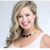 Debbie Lear's Instagram, Twitter & Facebook