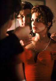 While on a business trip in l.a., edward (richard gere), who makes a living buying and breaking up companies, picks up a. Julia Roberts Niece Emma Roberts Pays Her The Best Tribute And Fans Go Wild Hello