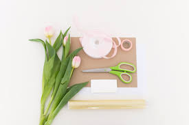 Tự bó - bó hoa tulip - Hoa Tươi Tường An - shop hoa tươi gò vấp